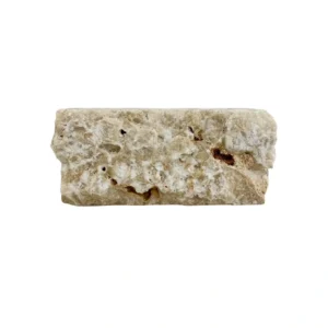 Suport pentru lumânare din onix realizat manual, sculptat din piatră naturală cu modele minerale unice.