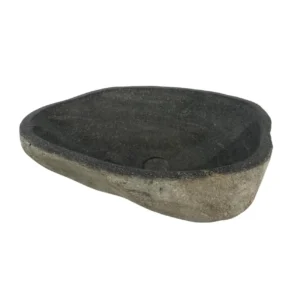 Chiuvetă din piatră de râu realizată manual, cu interior lustruit și finisaj exterior natural – lavoar unic din piatră organică.